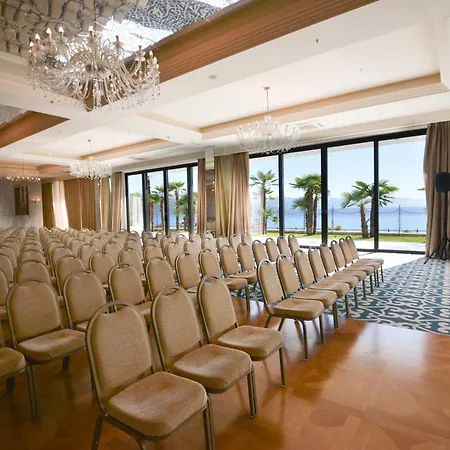 Otel Amadria Park Royal