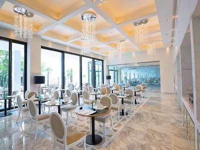 מלון Amadria Park Royal 4*