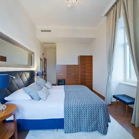 Amadria Park Royal Hotel 4*