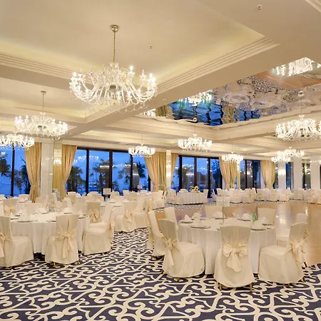 Amadria Park Royal Hotel