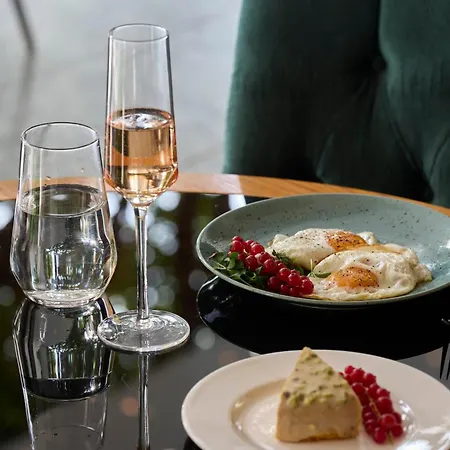 Amadria Park Royal أوباتيا