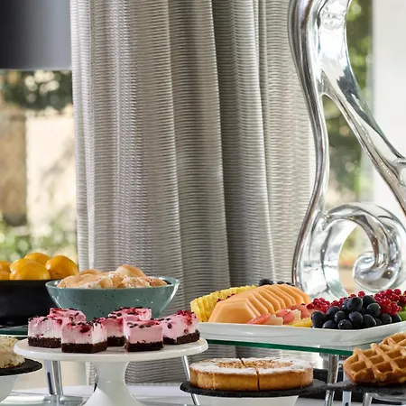 Amadria Park Royal فندق أوباتيا