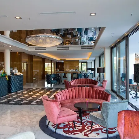 فندق Amadria Park Royal أوباتيا